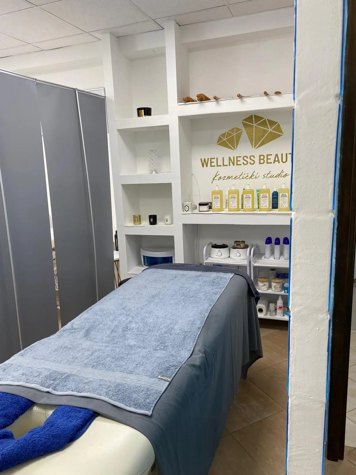Zweiter Behandlungsraum im Wellness Beauty Studio