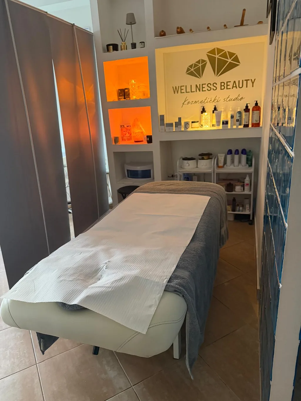 Tretmanski krevet u Wellness Beauty studiju